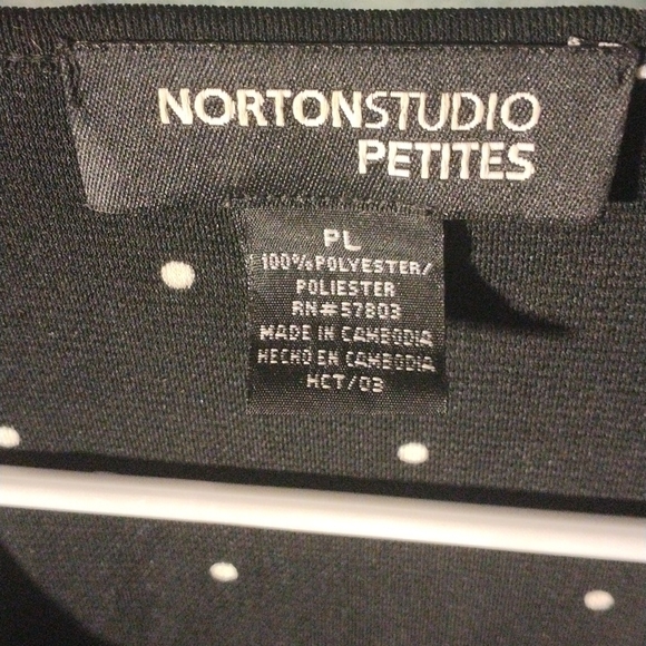 Women's top - Picture 3 of 3